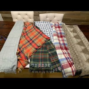 Lot of 5 blanket scarves